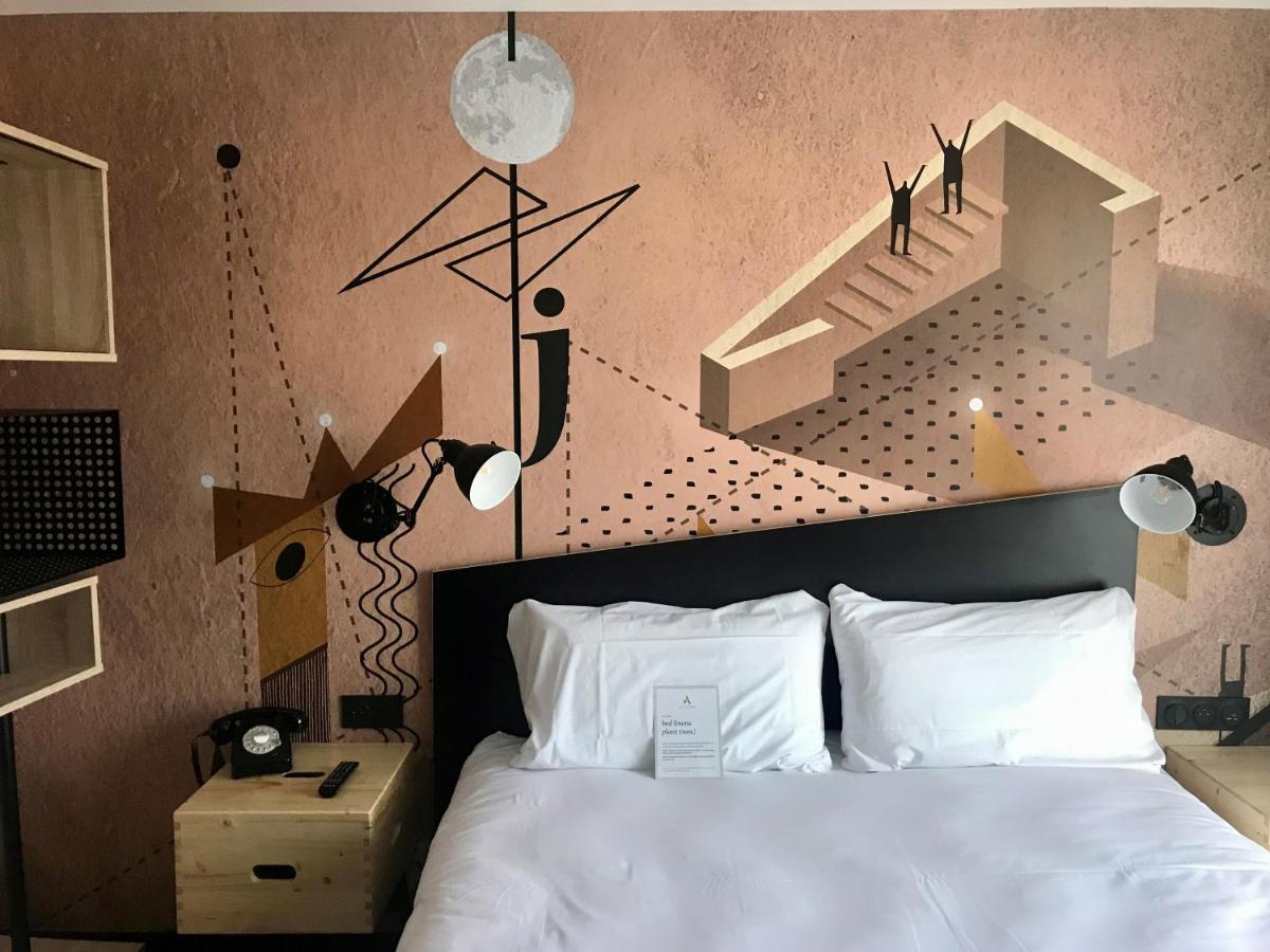Hotel Ibis Styles Dreux Centre Gare Esterno foto