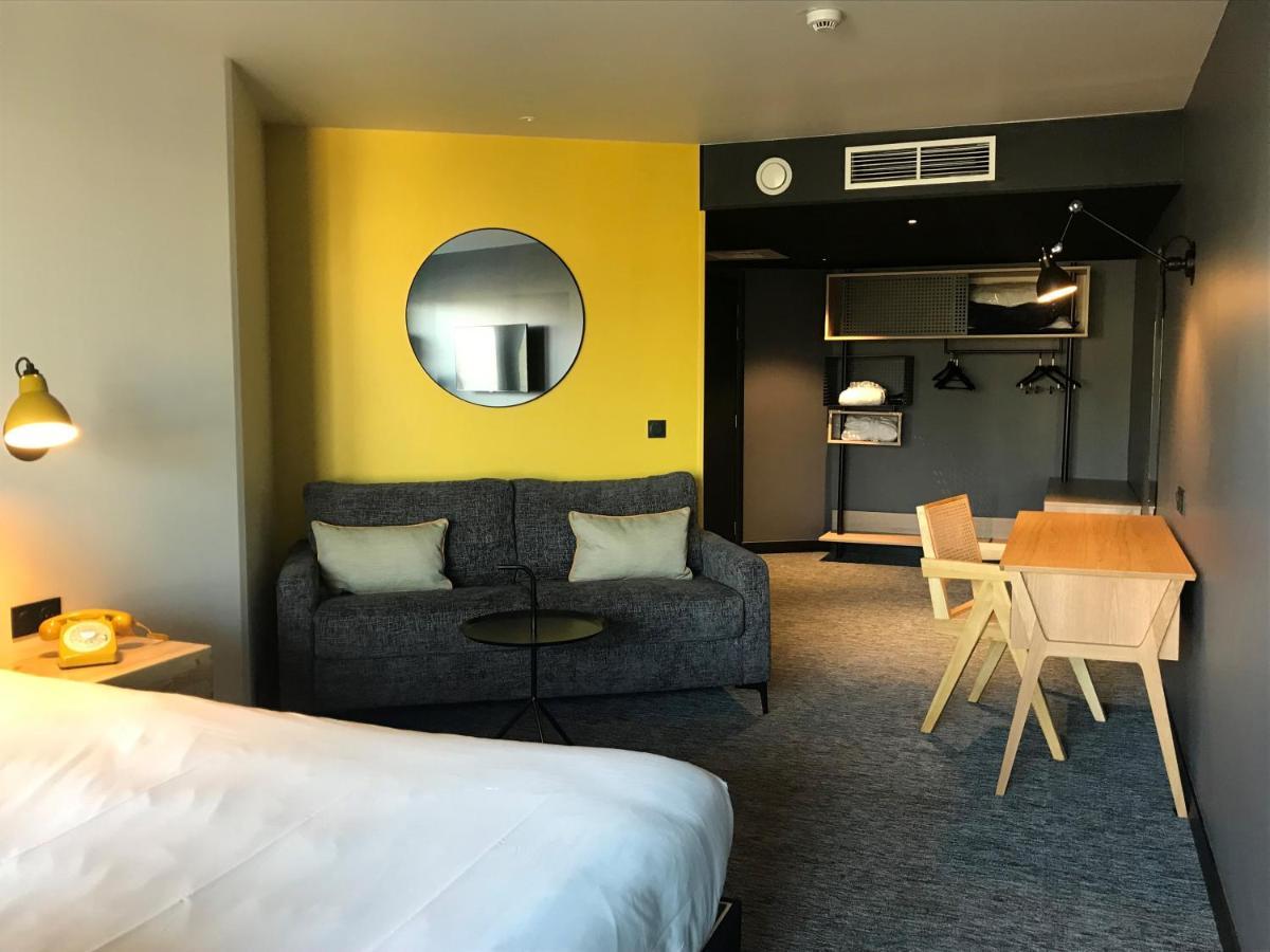 Hotel Ibis Styles Dreux Centre Gare Esterno foto